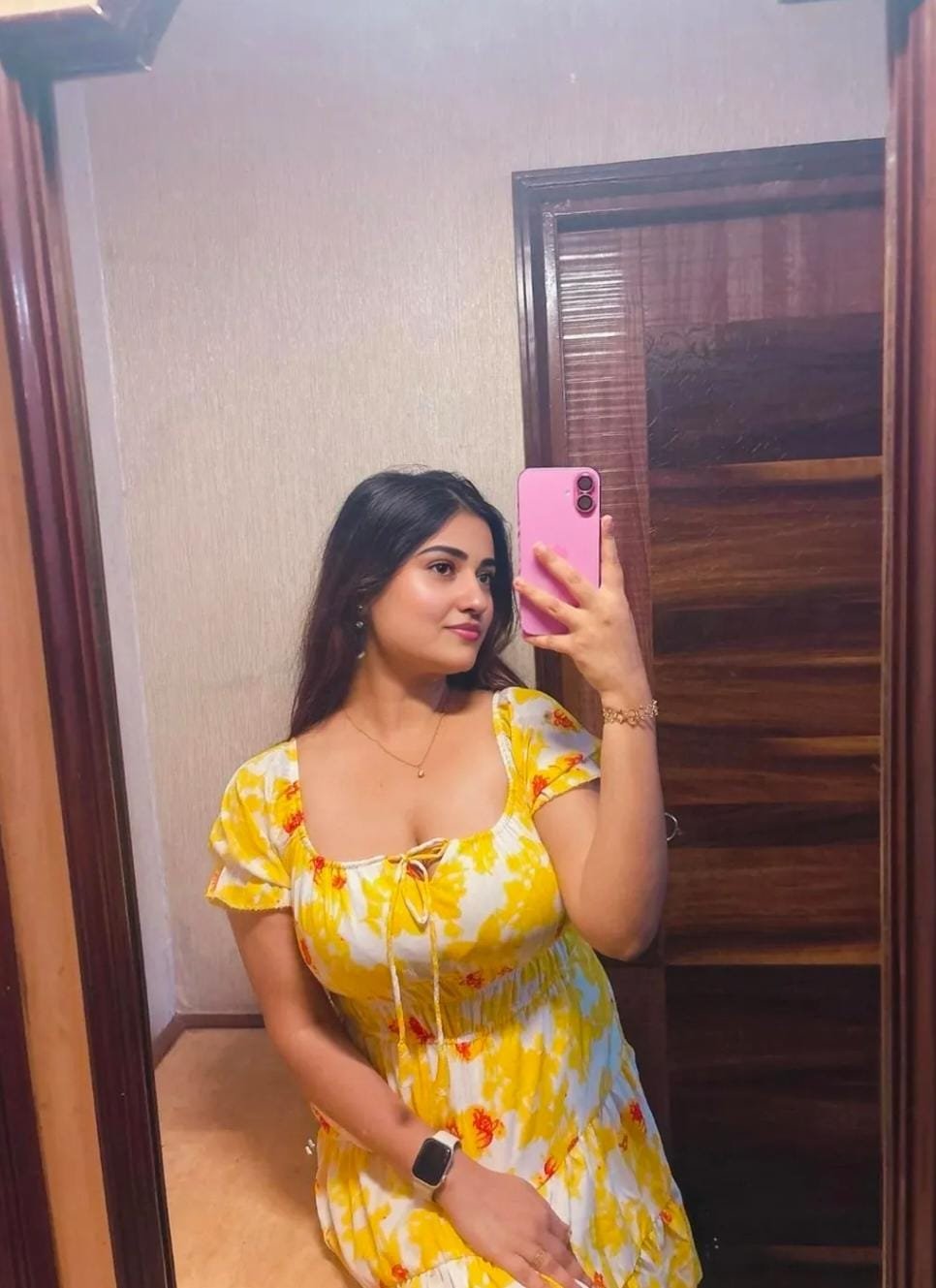 Independent Noida Call Girl Ad near Sector 104 Verified Photos in Noida photo 1